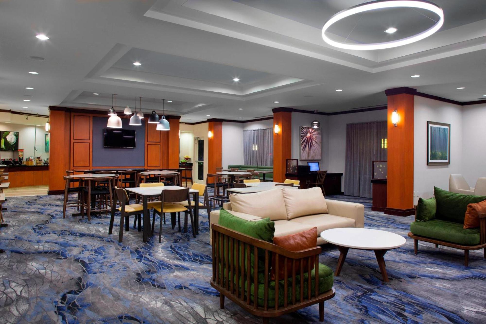 Fairfield Inn And Suites By Marriott Montgomery Eastchase Eksteriør billede