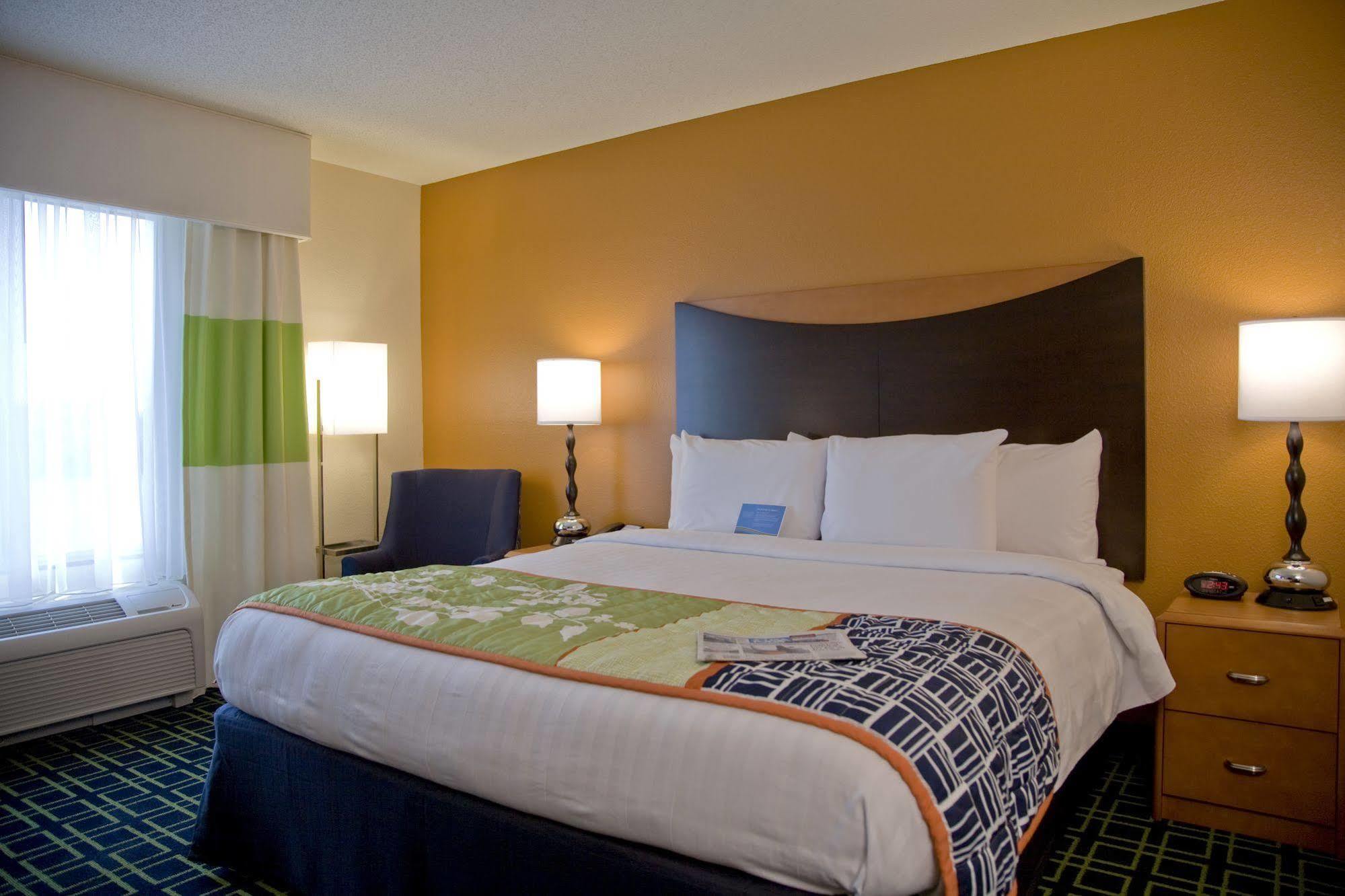 Fairfield Inn And Suites By Marriott Montgomery Eastchase Eksteriør billede